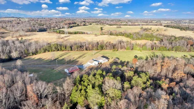 $945,000 | 1962 McDaniel Road, Bedford, VA 24523