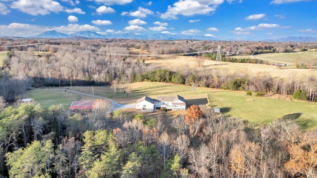 1962 McDaniel Road Bedford, VA 24523 - Photo 112 of 151 120-DJI_20251120045536_0153_D