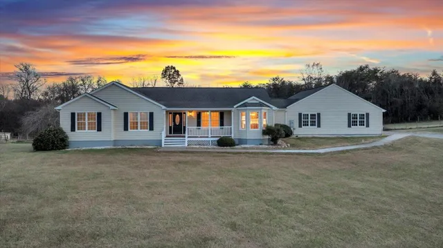 $945,000 | 1962 McDaniel Road, Bedford, VA 24523