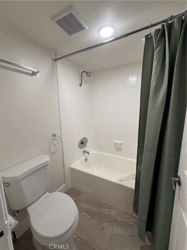 1440 West Lambert Road, Unit 245 La Habra, CA 90631 - Photo 5 of 20 Bathroom