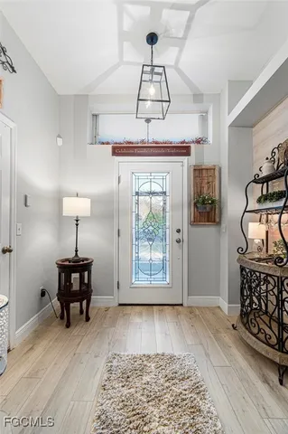 a view of a livingroom with furniture
