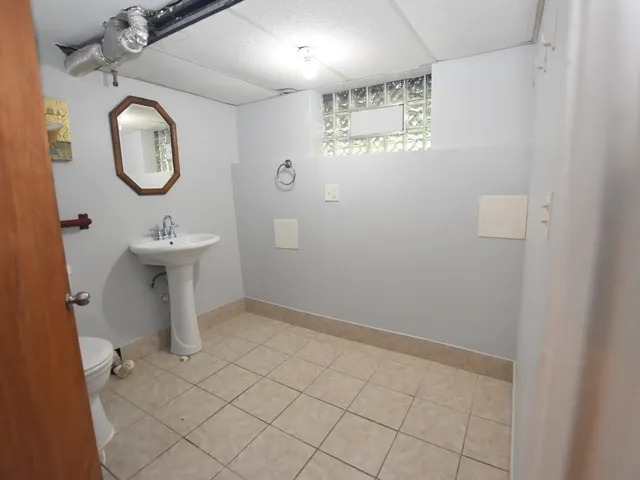 $1,900 | 5153 West 64th Place, Chicago, IL 60638