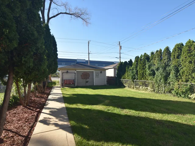 $1,900 | 5153 West 64th Place, Chicago, IL 60638