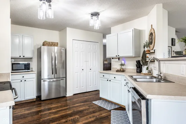 $269,900 | 1196 King Maple Drive, Greenfield, IN 46140