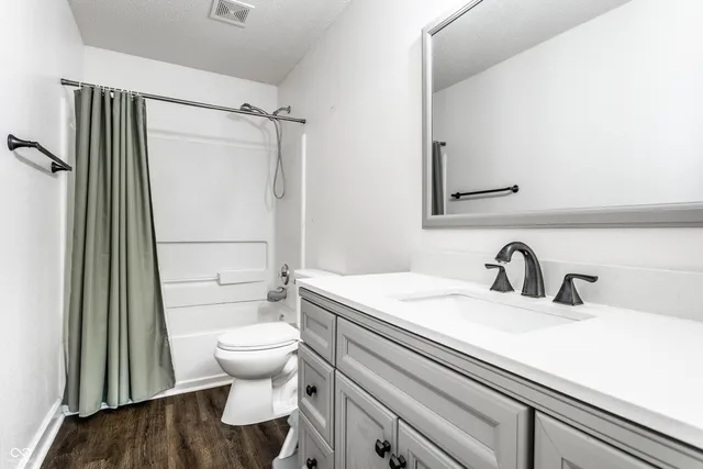 $279,000 | 1196 King Maple Drive, Greenfield, IN 46140