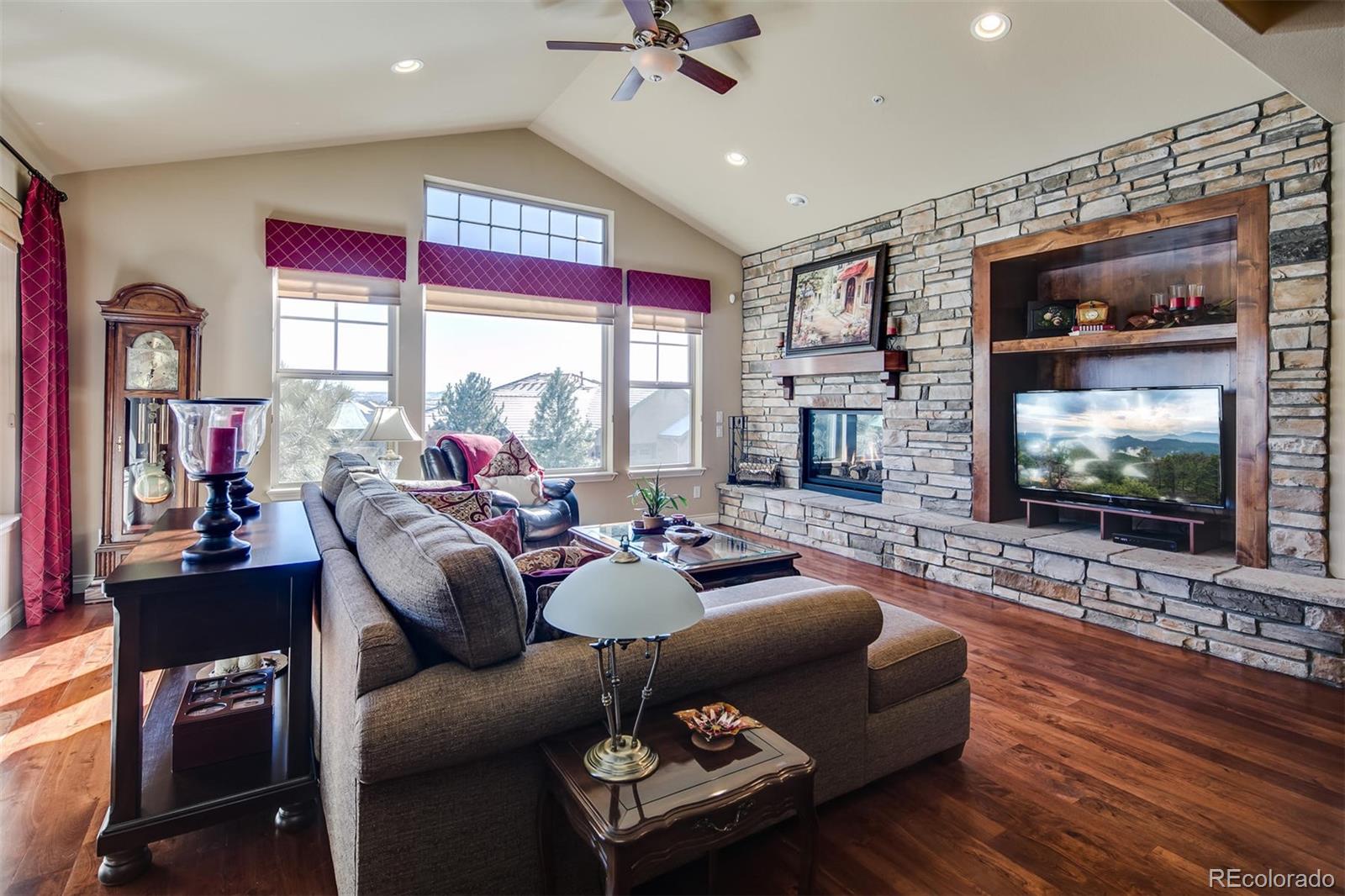 4301 Chateau Ridge Road Castle Rock, CO 80108 - Photo 7 of 34 Gallery Image 7