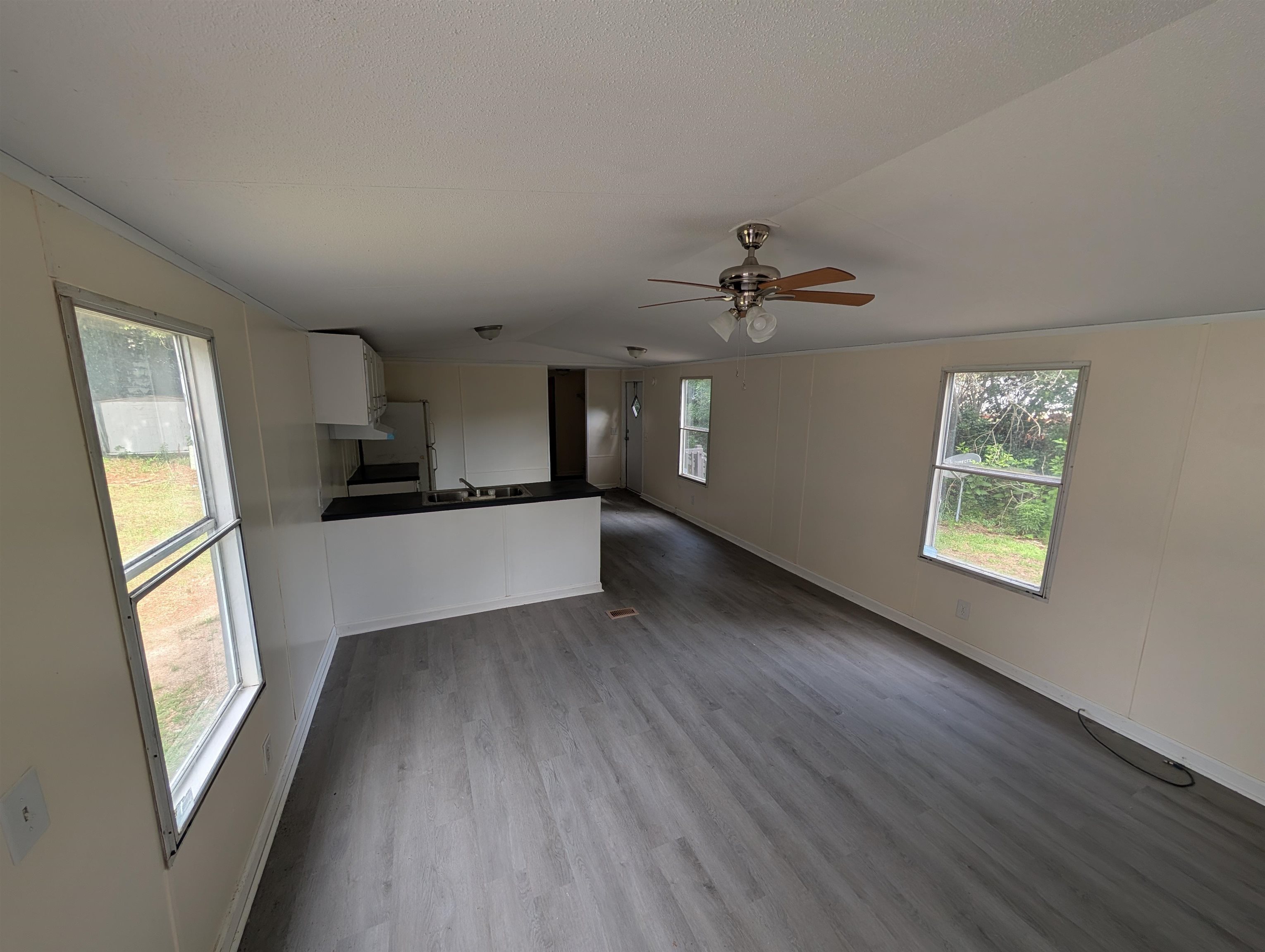 212 R Bar M Ranch Road Florence, SC 29501 - Photo 2 of 9