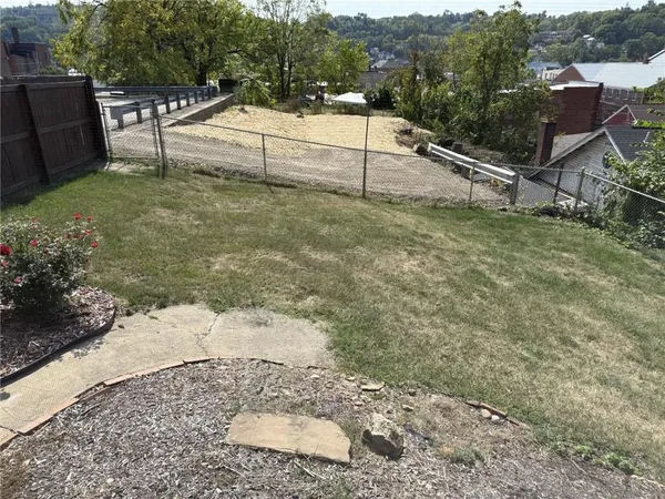 $235,000 | 31 West College Street, Canonsburg, PA 15317