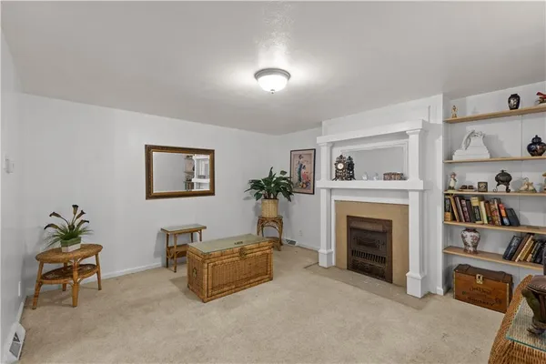 $235,000 | 31 West College Street, Canonsburg, PA 15317