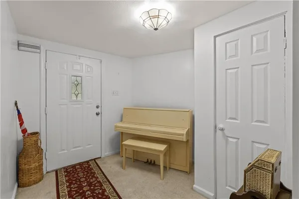 $235,000 | 31 West College Street, Canonsburg, PA 15317