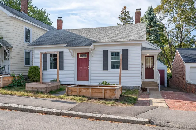 $315,000 | 8 Tremont Street, Concord, NH 03301