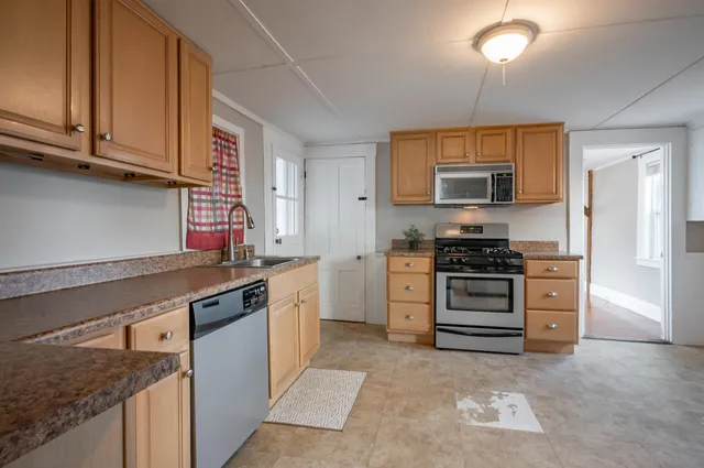 $315,000 | 8 Tremont Street, Concord, NH 03301