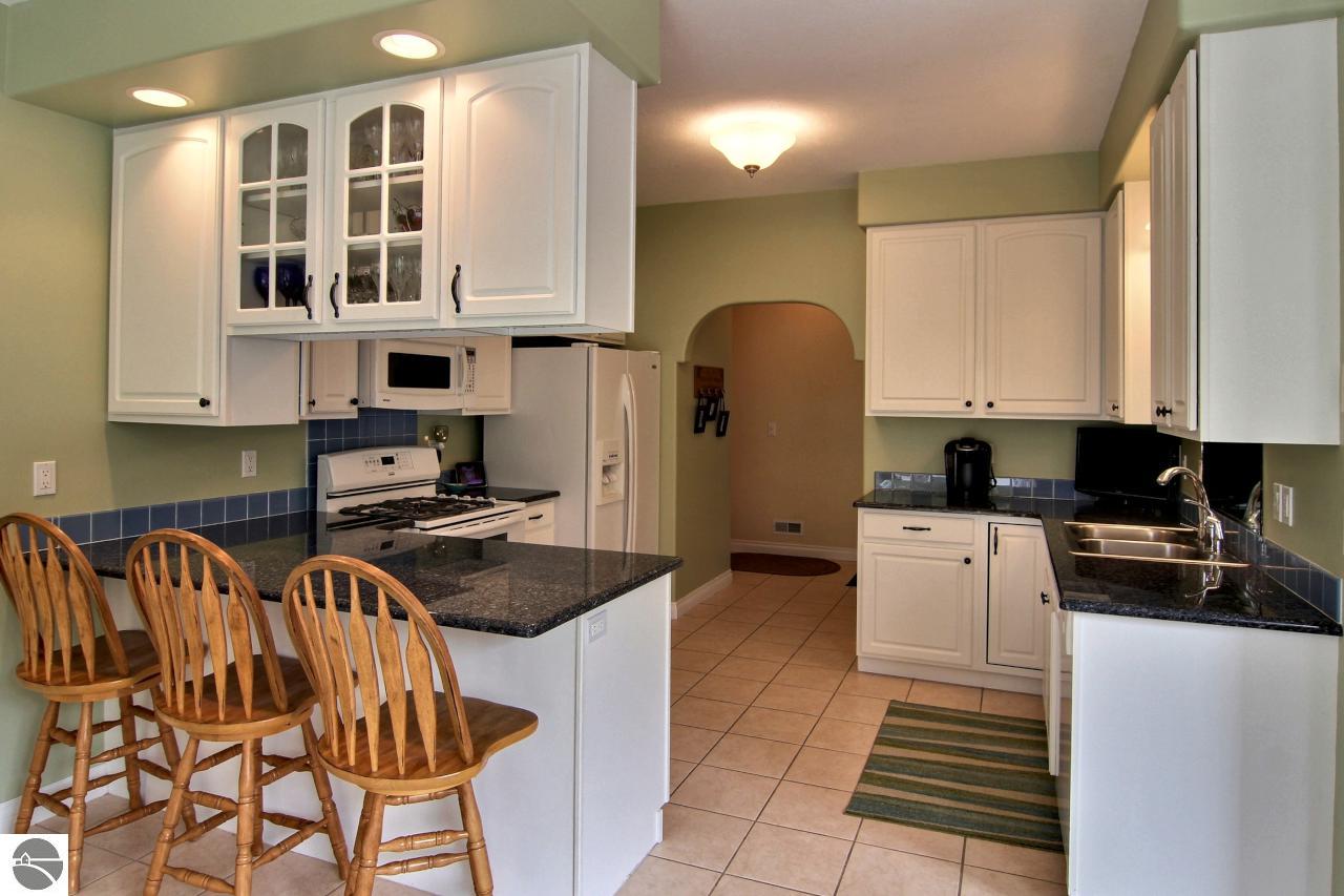 2822-2810 Devils Dive Road Traverse City, MI 49686 - Photo 10 of 44 1777643-9.JPG
