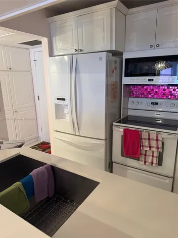 $159,000 | 5621 Southwest 2nd Court, Unit 116, Margate, FL 33068