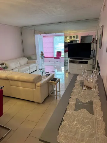 $159,000 | 5621 Southwest 2nd Court, Unit 116, Margate, FL 33068