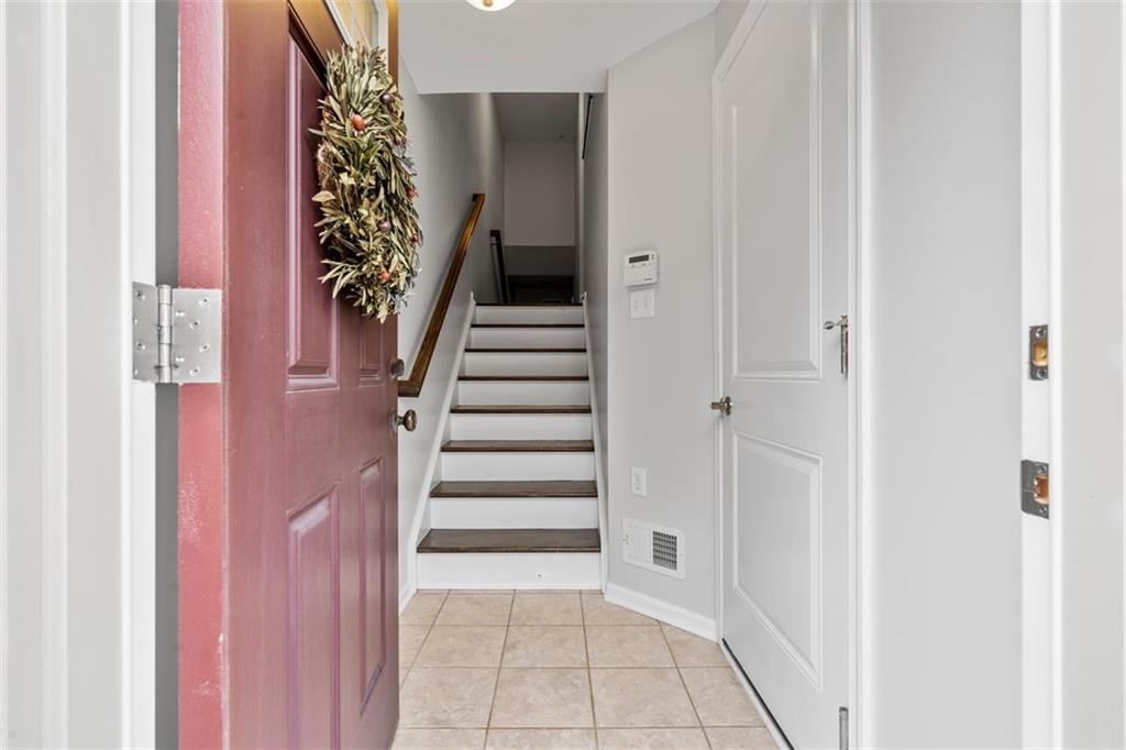 1402 Pointe View Drive Mars, PA 16046 - Photo 2 of 25