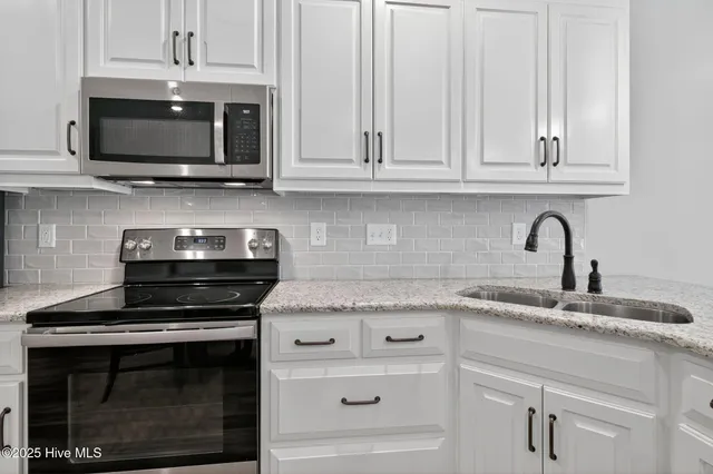 $565,000 | 4915 Country Club Drive North, Wilson, NC 27896