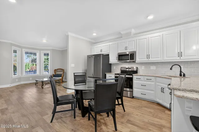 $565,000 | 4915 Country Club Drive North, Wilson, NC 27896