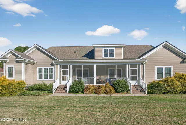 $565,000 | 4915 Country Club Drive North, Wilson, NC 27896