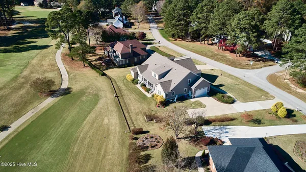 $565,000 | 4915 Country Club Drive North, Wilson, NC 27896