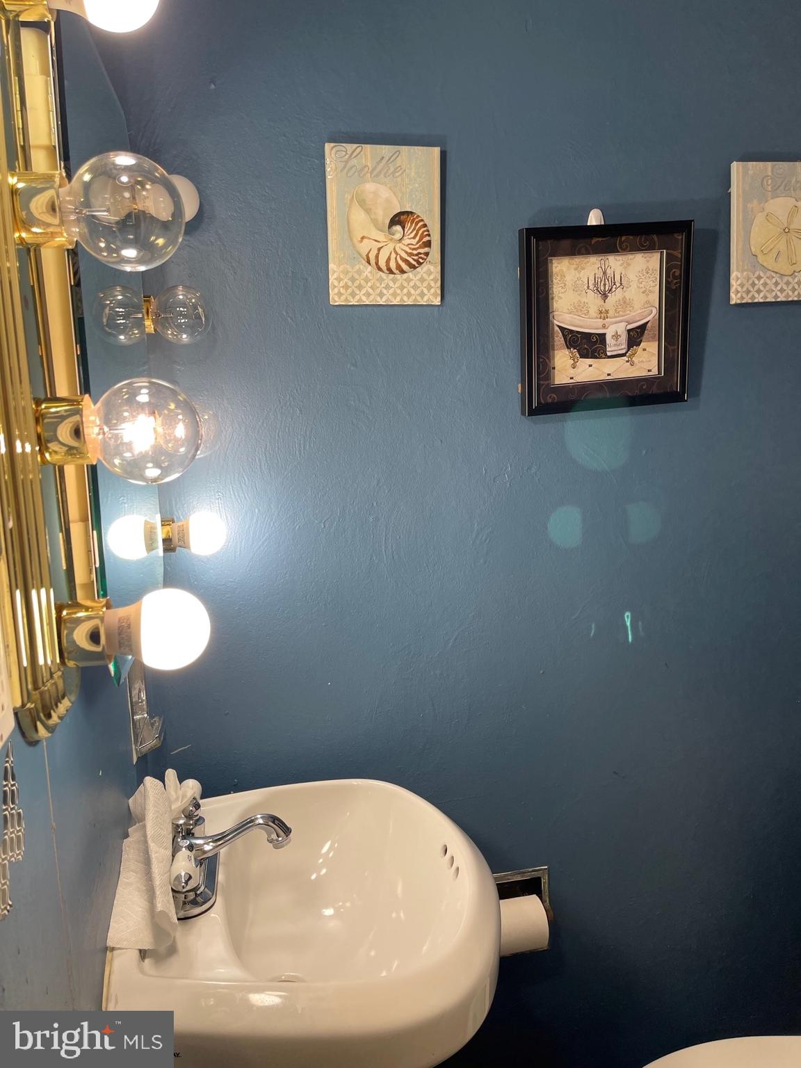 547 Church Road Elkins Park, PA 19027 - Photo 21 of 54 1st fl half-bath