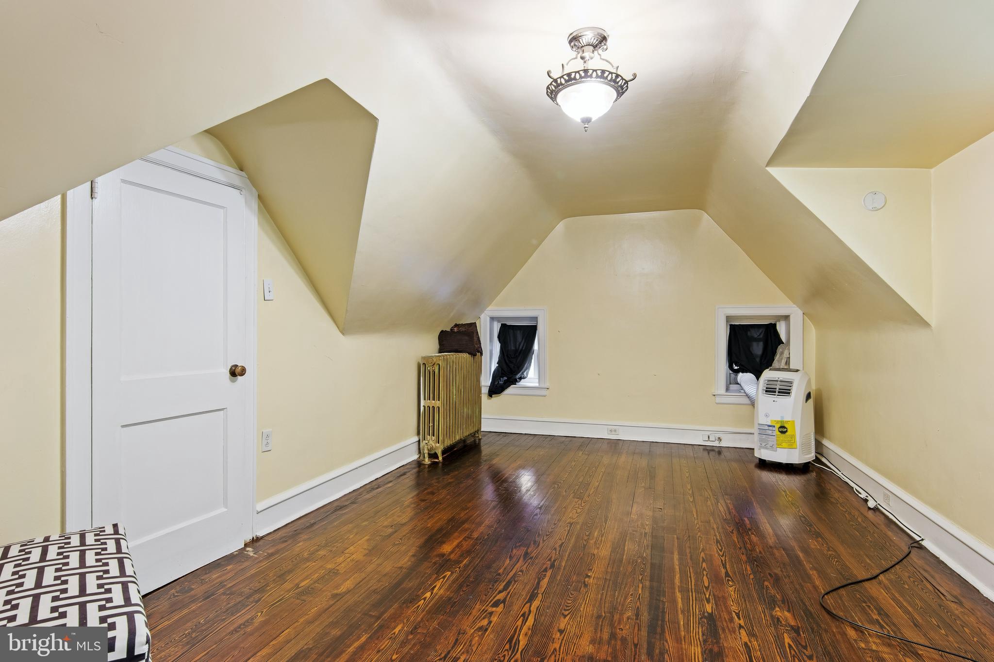 547 Church Road Elkins Park, PA 19027 - Photo 42 of 54 Bedroom 4 (third level)