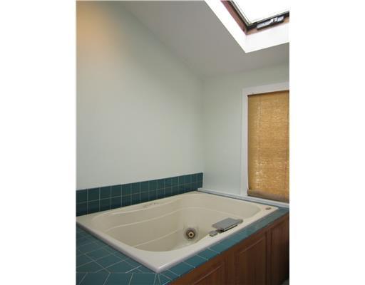 406 River Road Woolwich, ME 04579 - Photo 7 of 16 Master Bath/Spa.