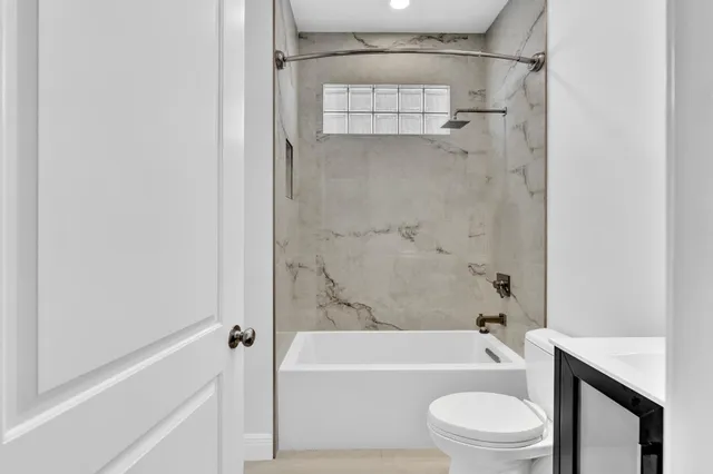 $1,799,000 | 8126 Valhalla Drive, Delray Beach, FL 33446