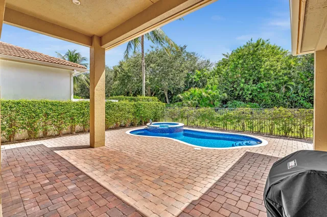 $1,799,000 | 8126 Valhalla Drive, Delray Beach, FL 33446