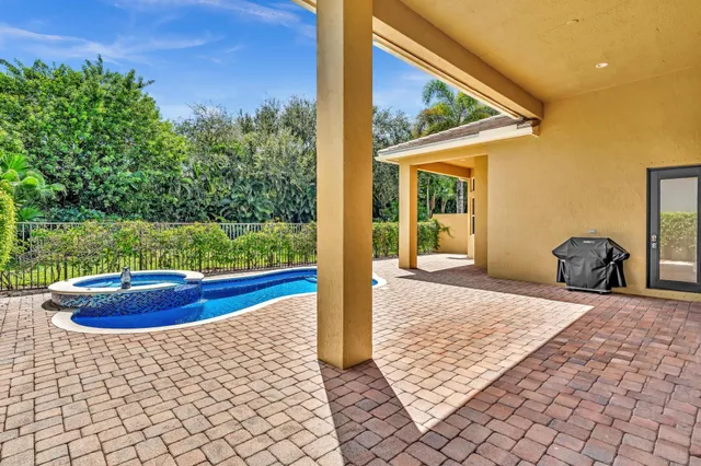 $1,799,000 | 8126 Valhalla Drive, Delray Beach, FL 33446