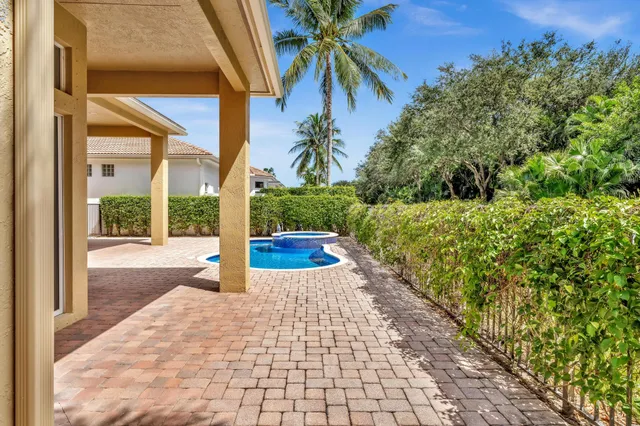 $1,799,000 | 8126 Valhalla Drive, Delray Beach, FL 33446