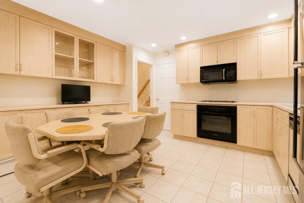 35 Shelley Road Springfield, NJ 07081 - Photo 33 of 45 Gallery Image 33