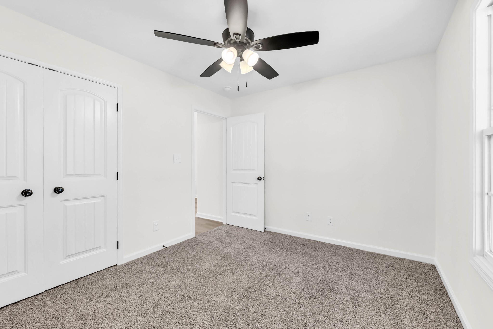 2555 Rafiki Drive Clarksville, TN 37042 - Photo 34 of 42 an empty room with chandelier fan