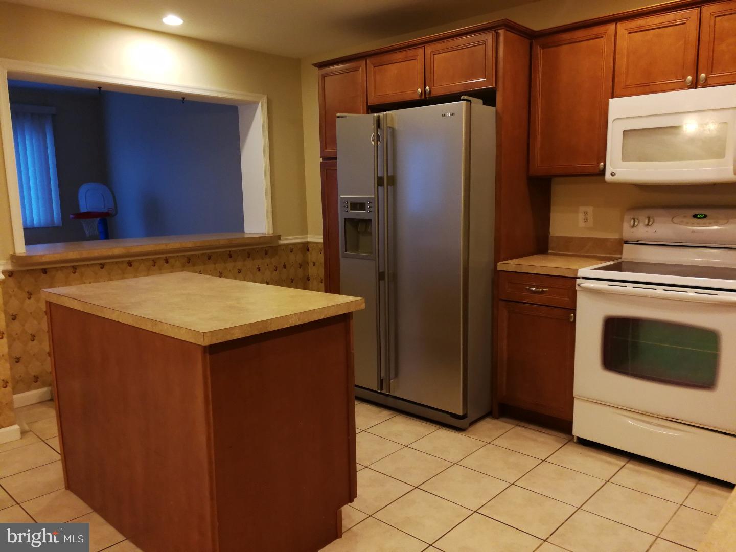 12513 Fedor Road Philadelphia, PA 19154 - Photo 8 of 21 Kitchen
