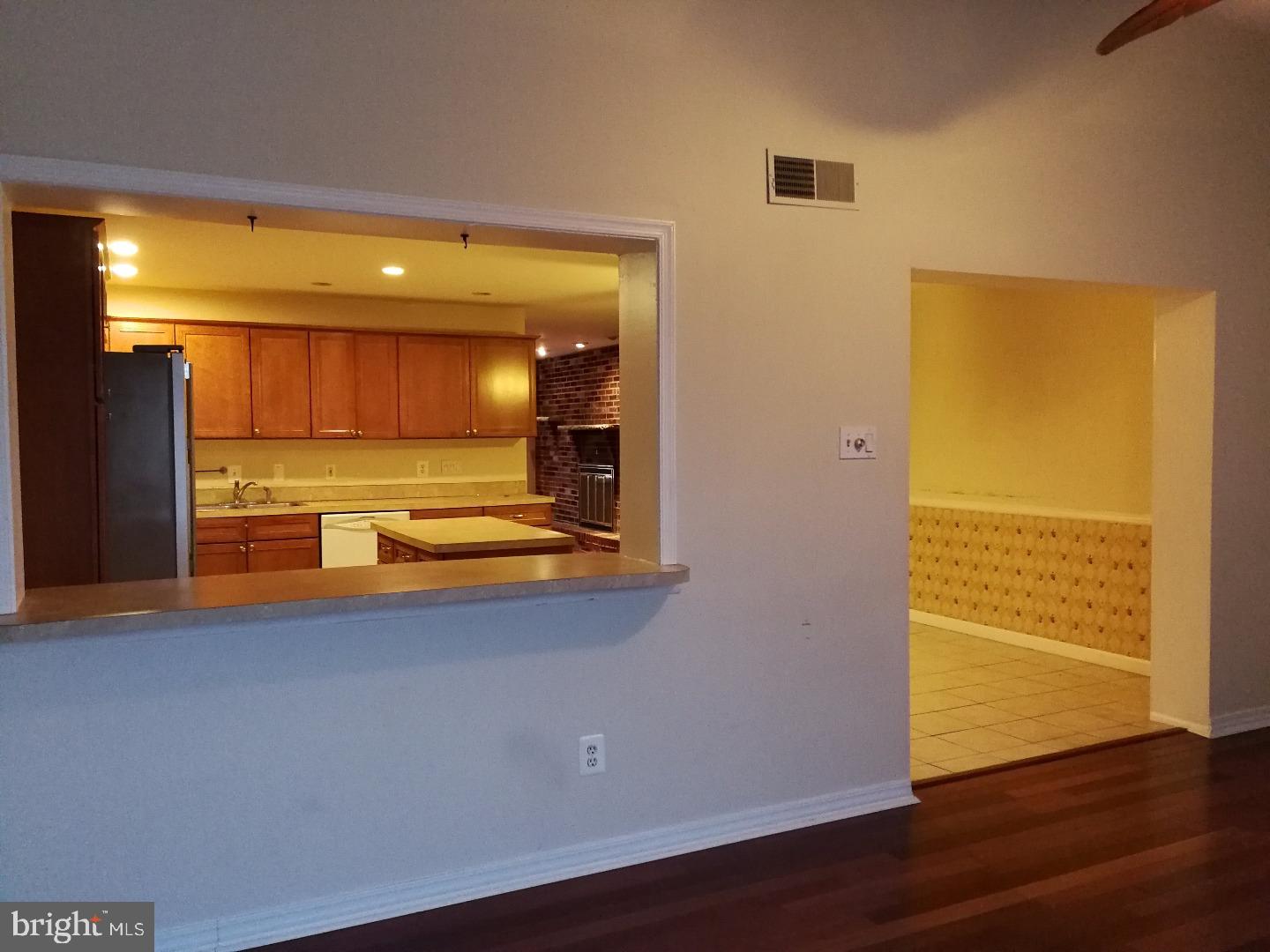 12513 Fedor Road Philadelphia, PA 19154 - Photo 9 of 21 Kitchen