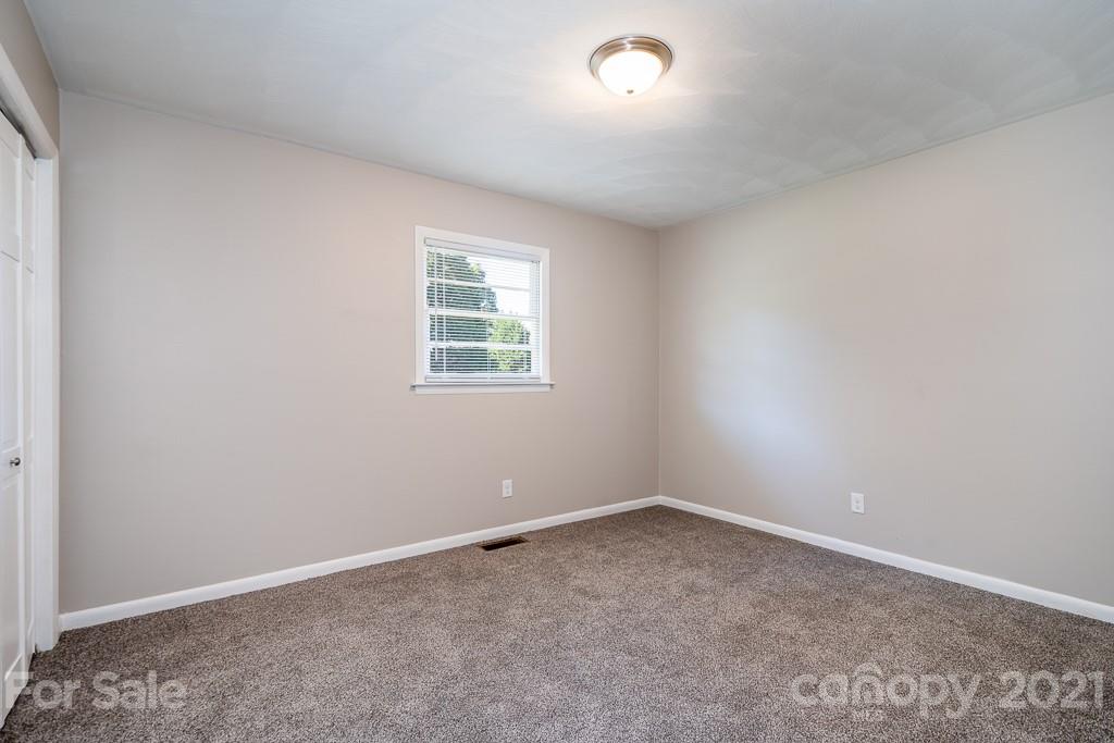 3065 Ballard Street Conover, NC 28613 - Photo 12 of 28 Gallery Image 12