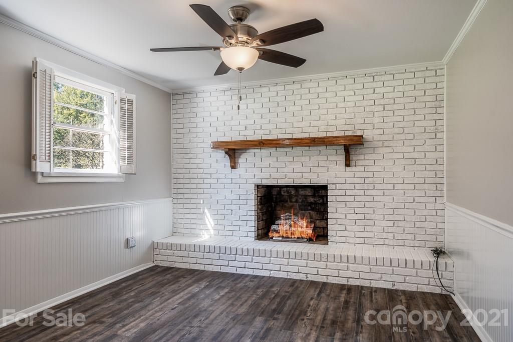 3065 Ballard Street Conover, NC 28613 - Photo 3 of 28 Gallery Image 3