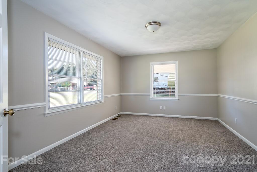 3065 Ballard Street Conover, NC 28613 - Photo 4 of 28 Gallery Image 4