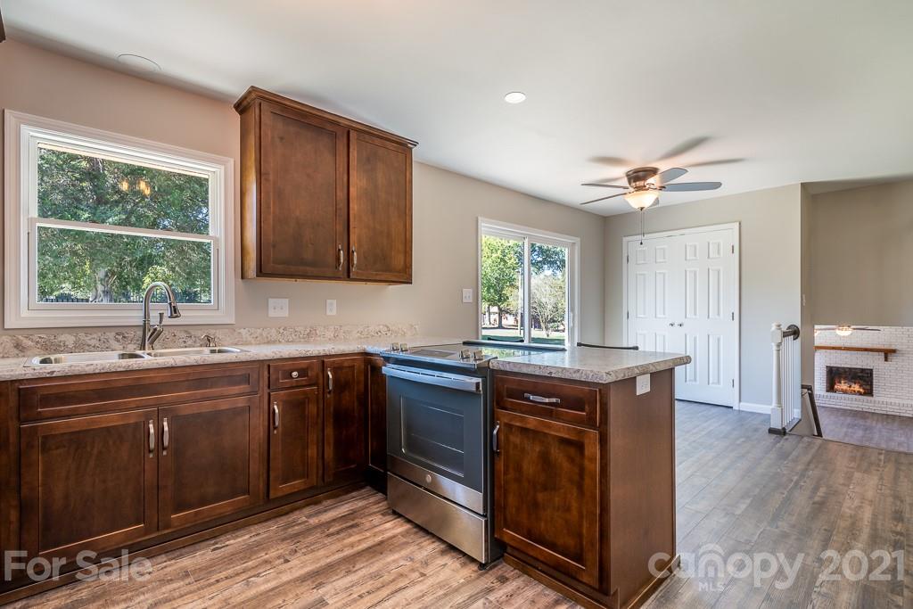 3065 Ballard Street Conover, NC 28613 - Photo 7 of 28 Gallery Image 7