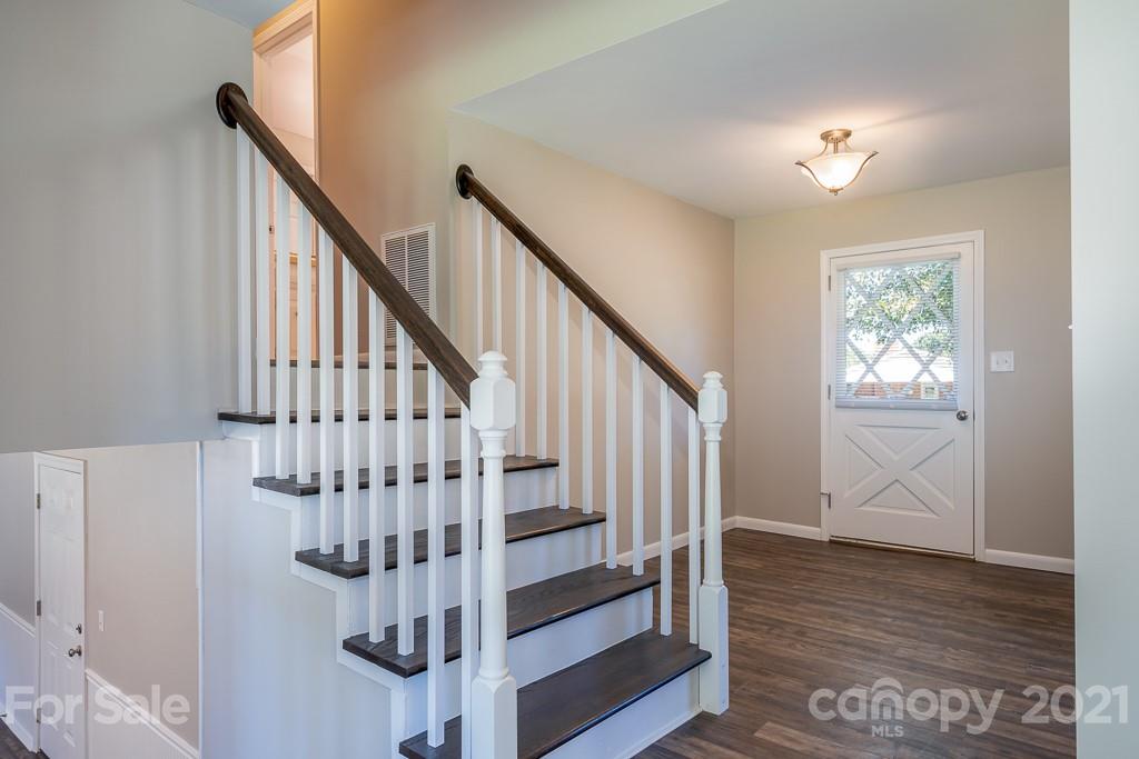 3065 Ballard Street Conover, NC 28613 - Photo 9 of 28 Gallery Image 9