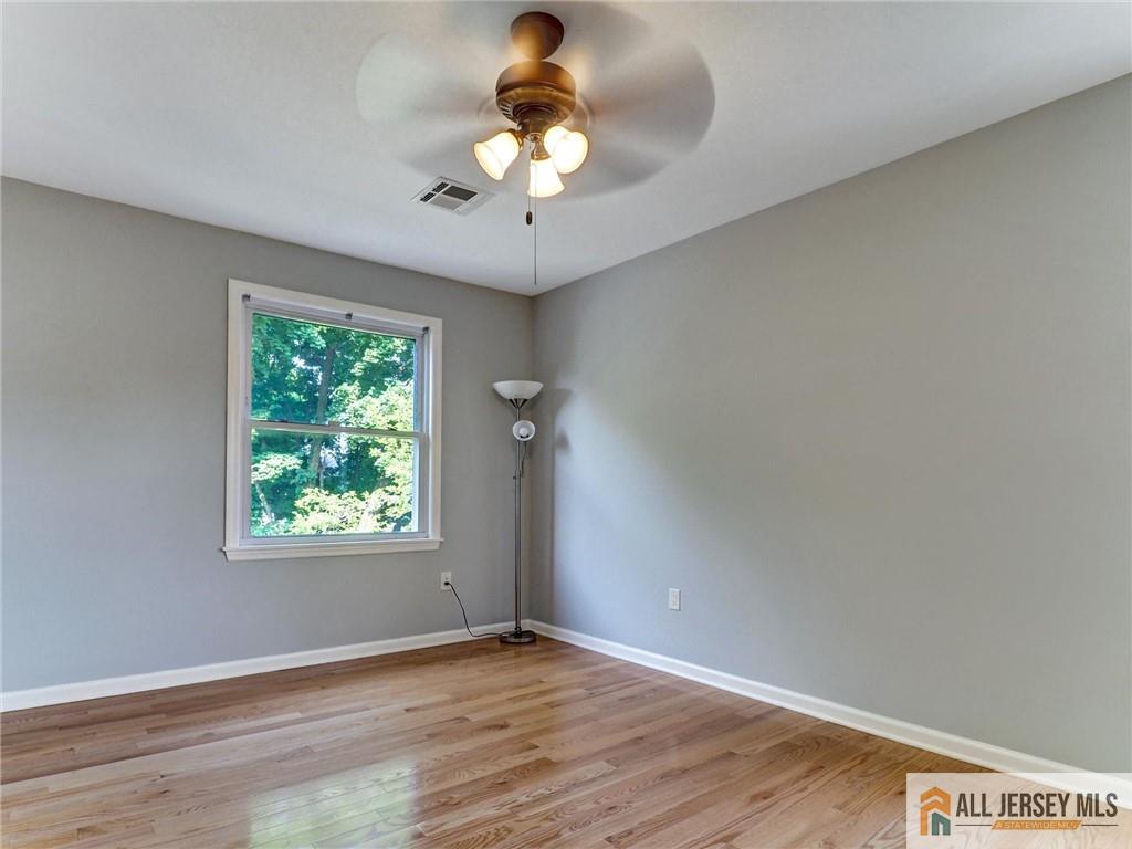170 Prospect Avenue Edison, NJ 08817 - Photo 31 of 45