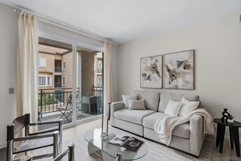 $495,000 | 2150 Camino De La Reina, Unit 216, San Diego, CA 92108