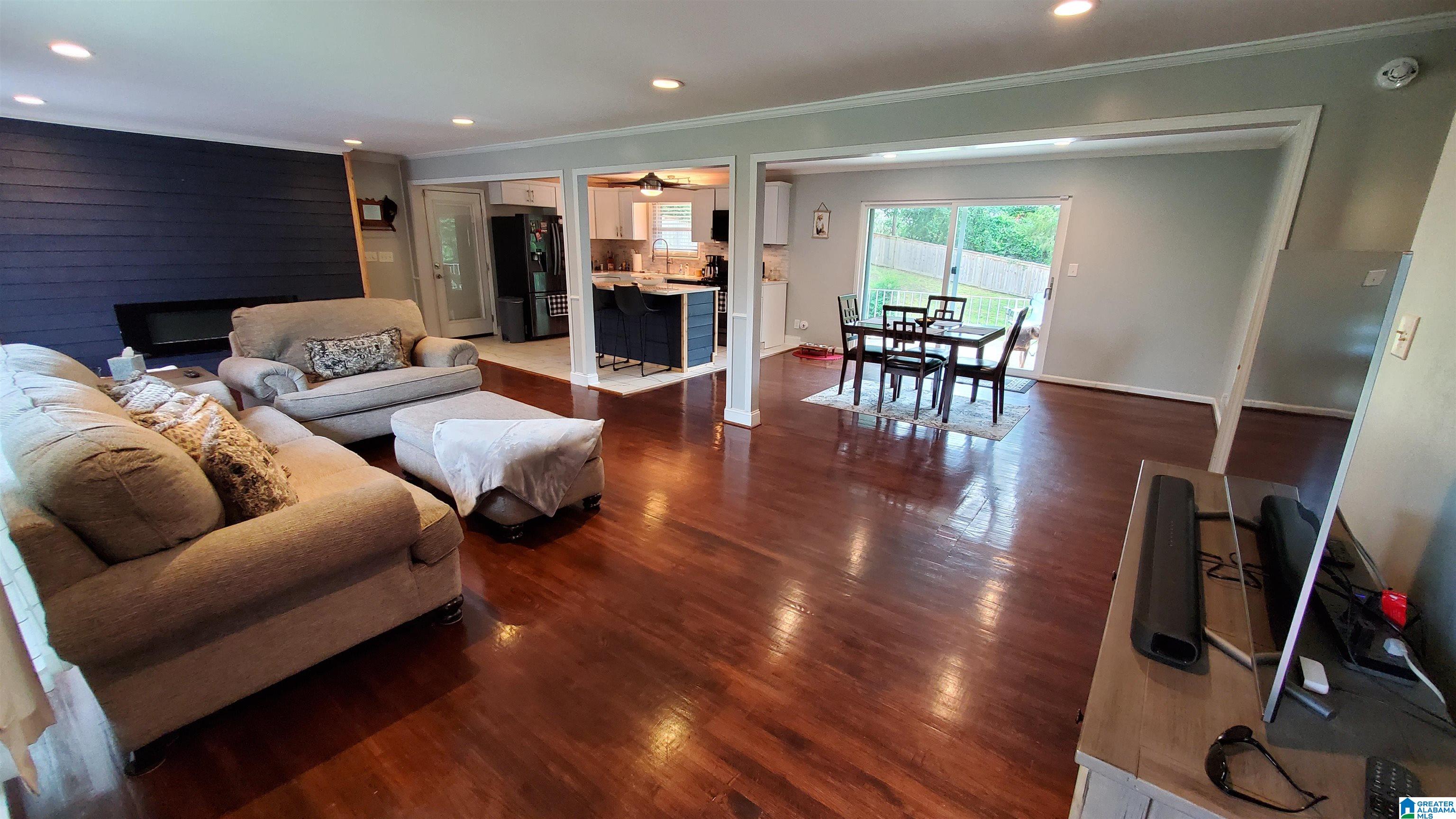 404 Ridge Avenue Bessemer, AL 35020 - Photo 3 of 18