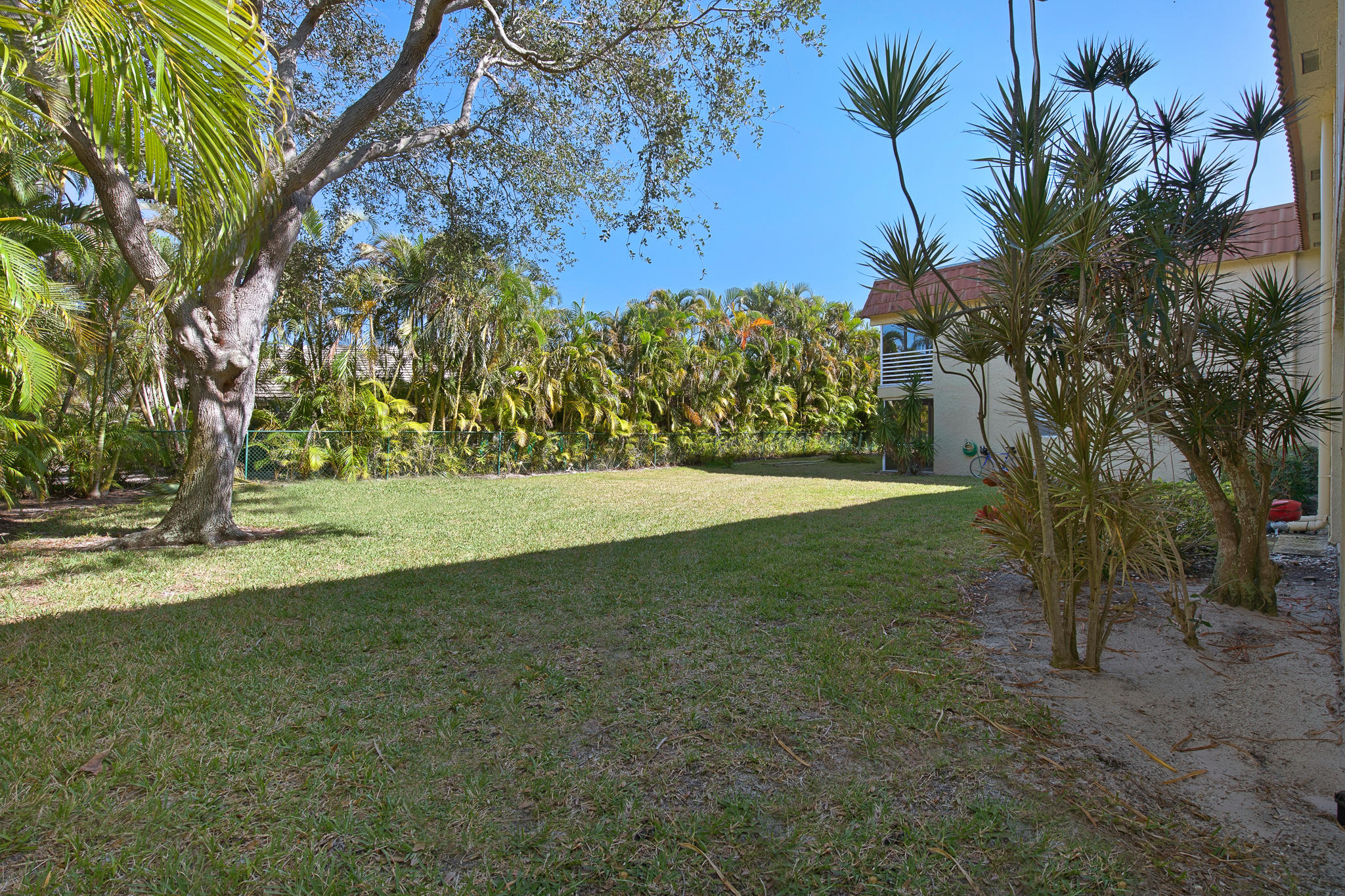 717 Highway 1, Unit 101 Jupiter, FL 33477 - Photo 15 of 26 717-S-US-HWY-1-101-Jupiter_DSC_9649-Edit