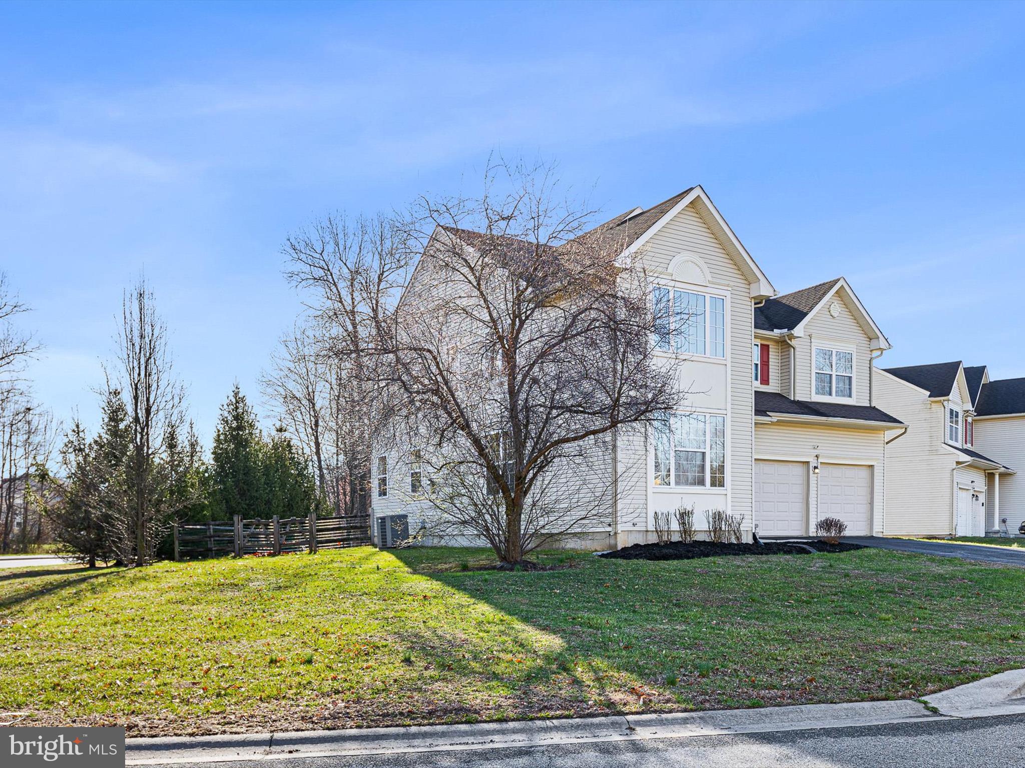 5 Meghan Lane Bear, DE 19701 - Photo 4 of 41 a front view of a house with garden