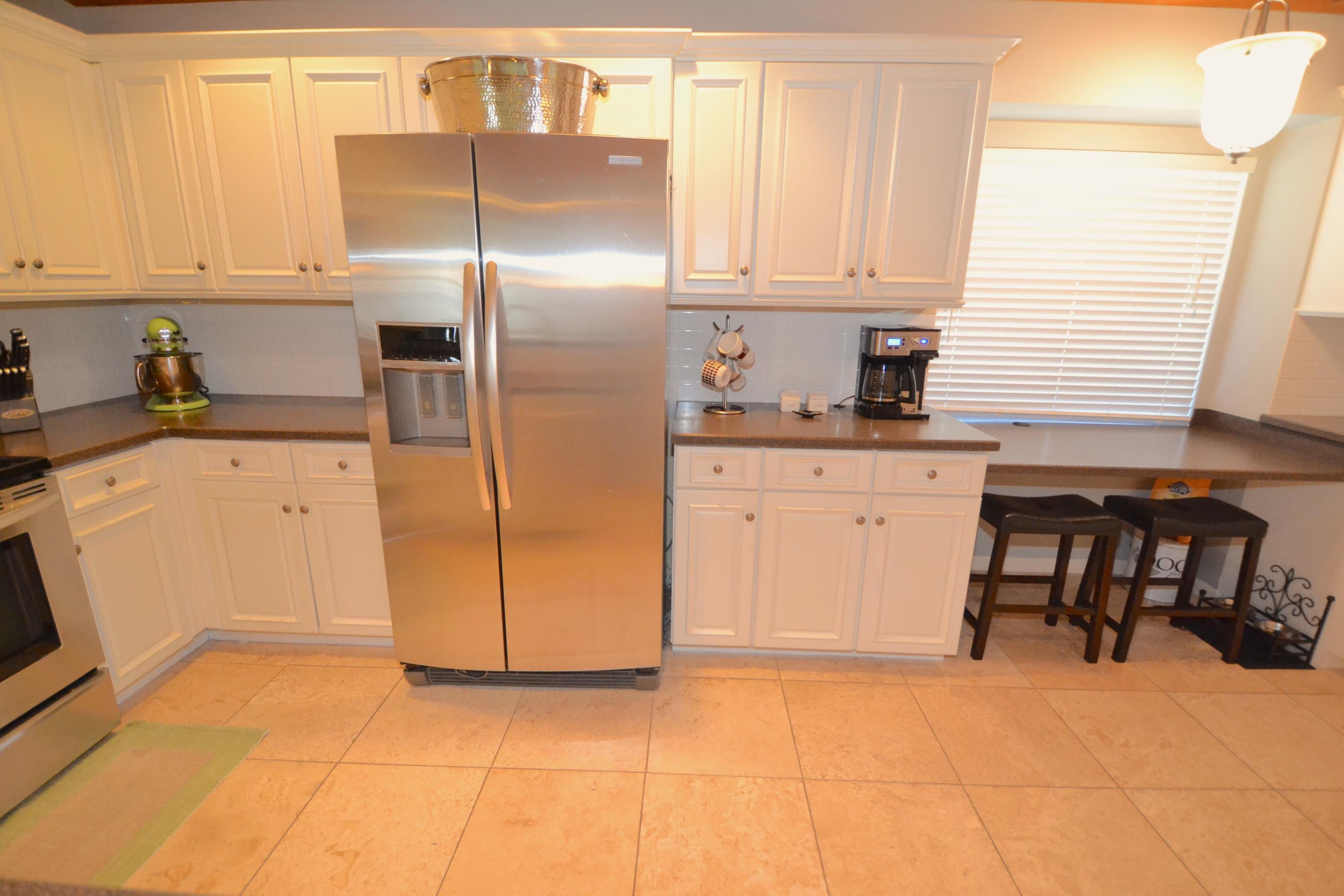 2439 Southwest Riviera Road Stuart, FL 34997 - Photo 13 of 72 Kitchen
