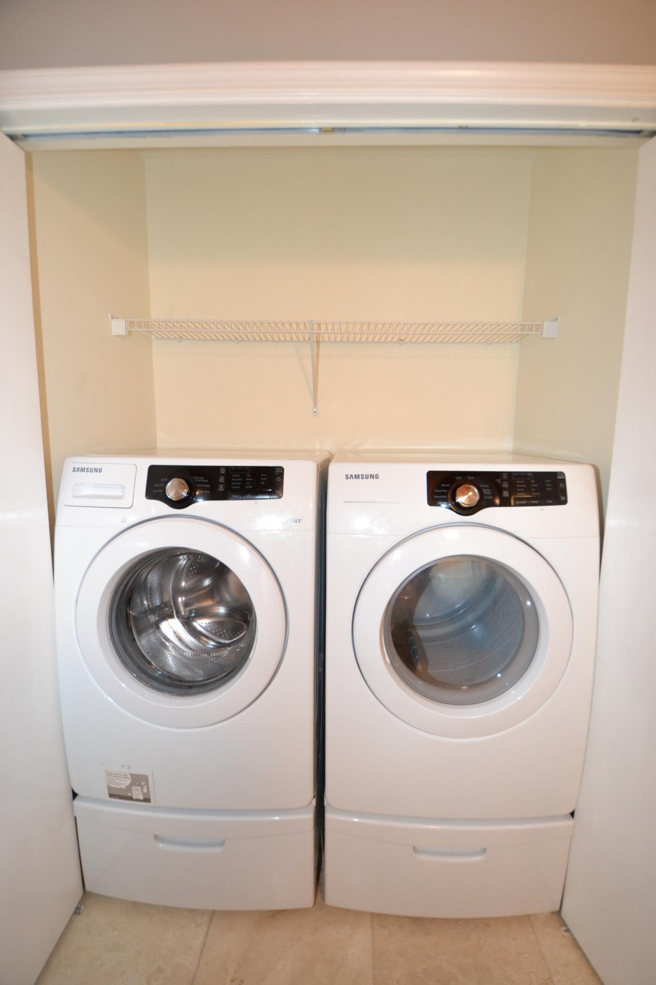 2439 Southwest Riviera Road Stuart, FL 34997 - Photo 15 of 72 SAMSUNG WASHER & DRYER ON PEDESTALS