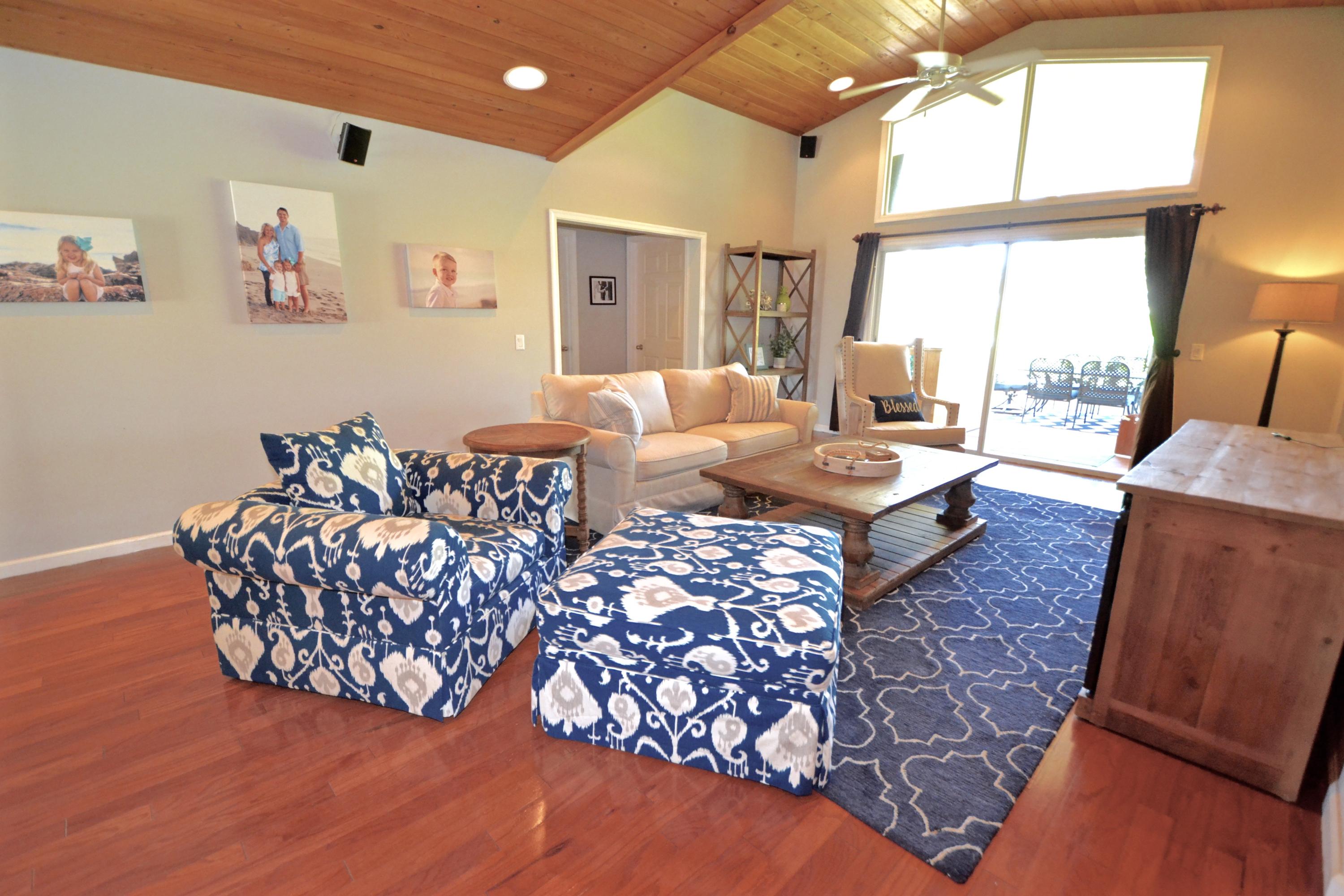 2439 Southwest Riviera Road Stuart, FL 34997 - Photo 19 of 72 Family Room