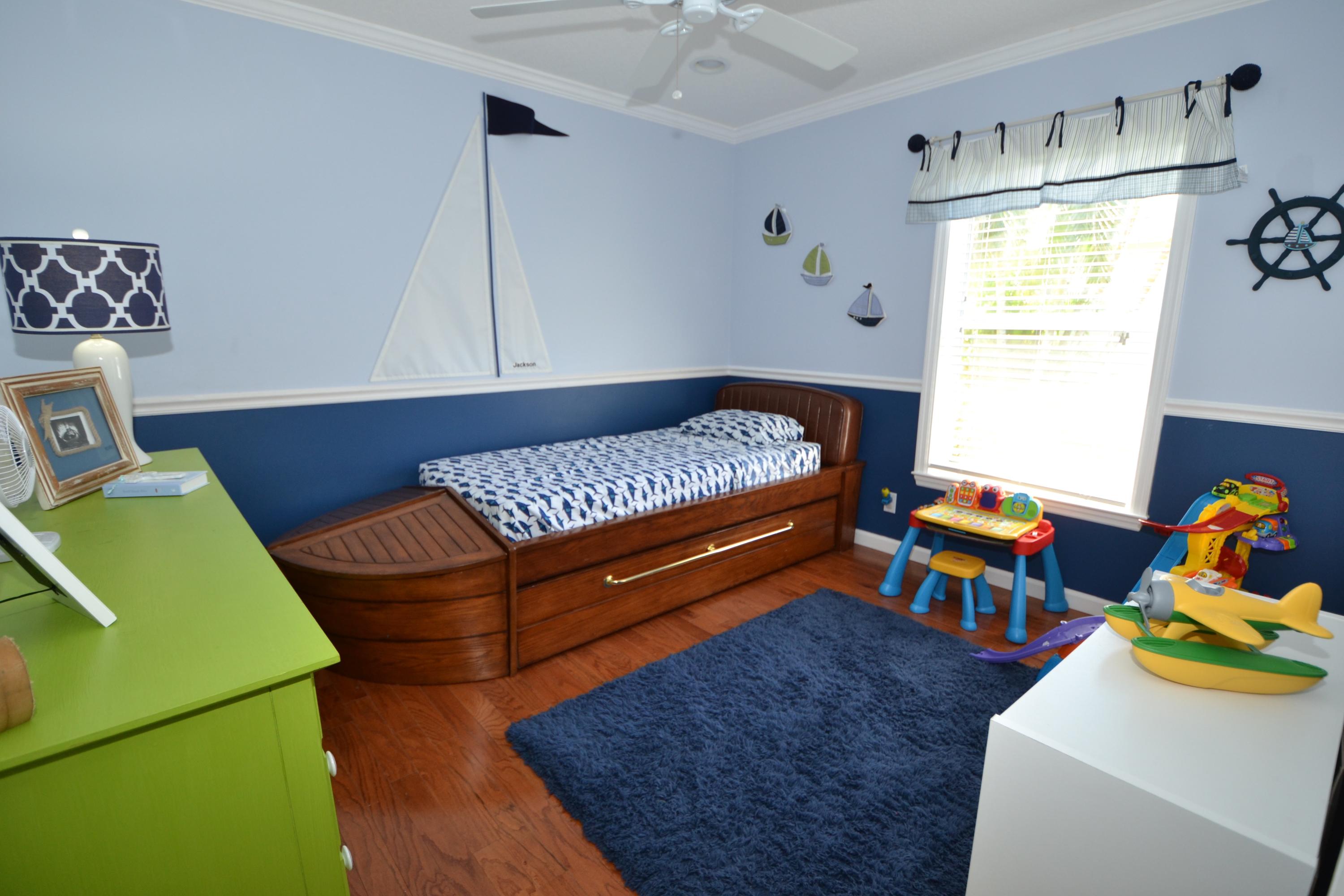2439 Southwest Riviera Road Stuart, FL 34997 - Photo 21 of 72 Guest bedroom 1