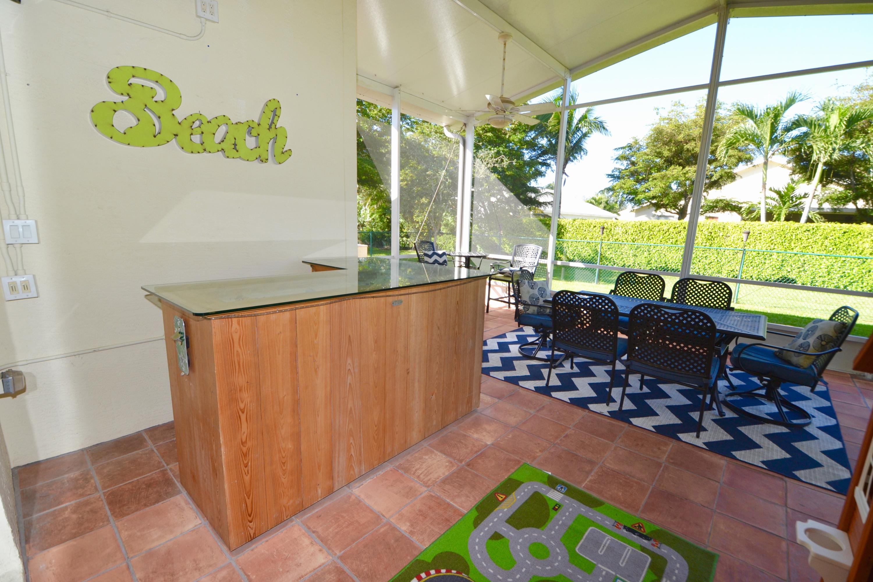 2439 Southwest Riviera Road Stuart, FL 34997 - Photo 36 of 72 Large Screen enclosed Lanai